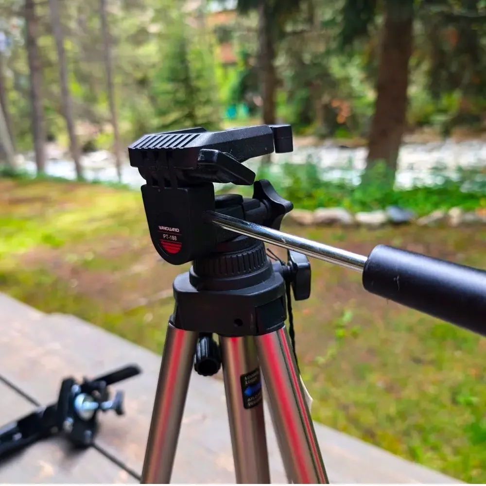 Vanguard PT-188 Aluminum Camera Tripod NWT Adjustable Pan Tilt Quick Release